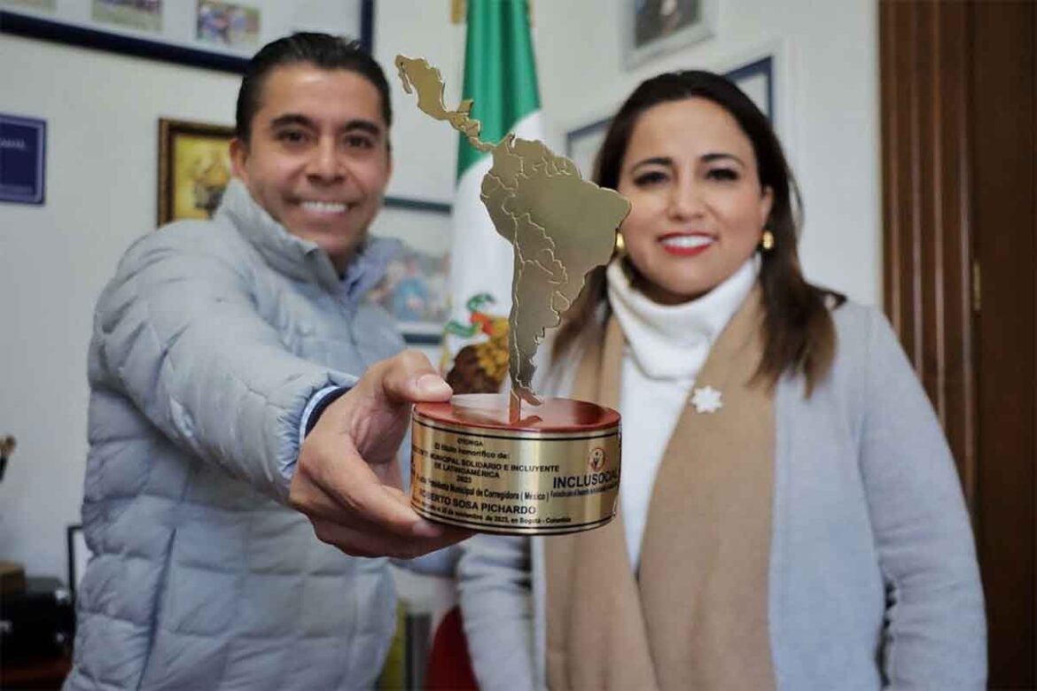 Corregidora recibe premio en reconocimiento al Programa VIC