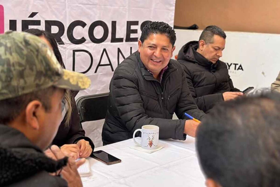En Cadereyta, escuchan a la población