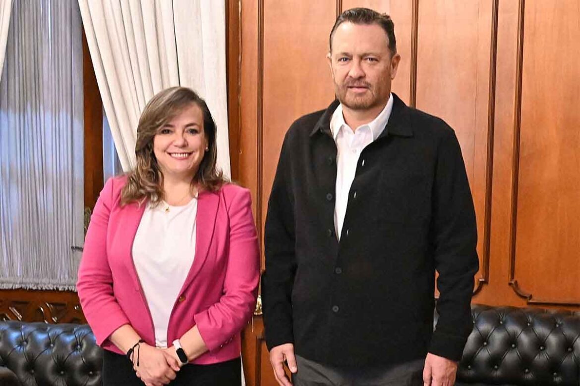 Mauricio Kuri se reúne con rectora electa de la UAQ