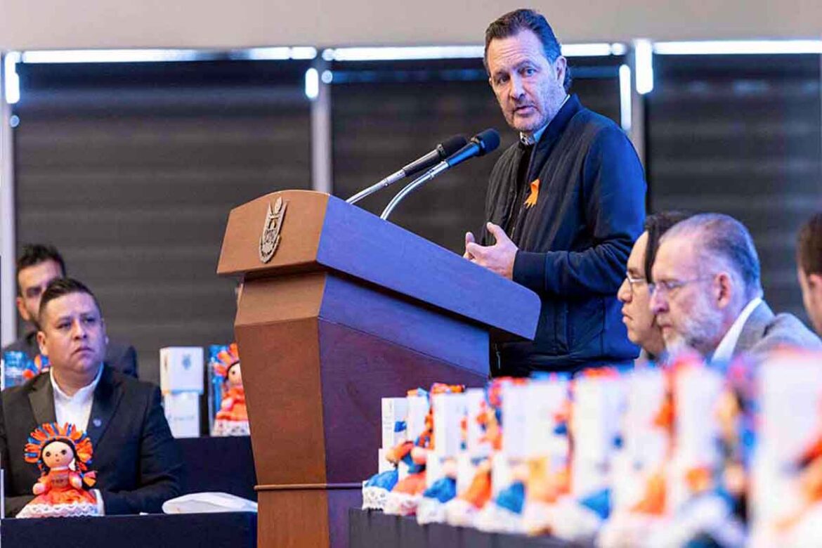 Mauricio Kuri, testigo de alianza de Telmex a la Red Conectar