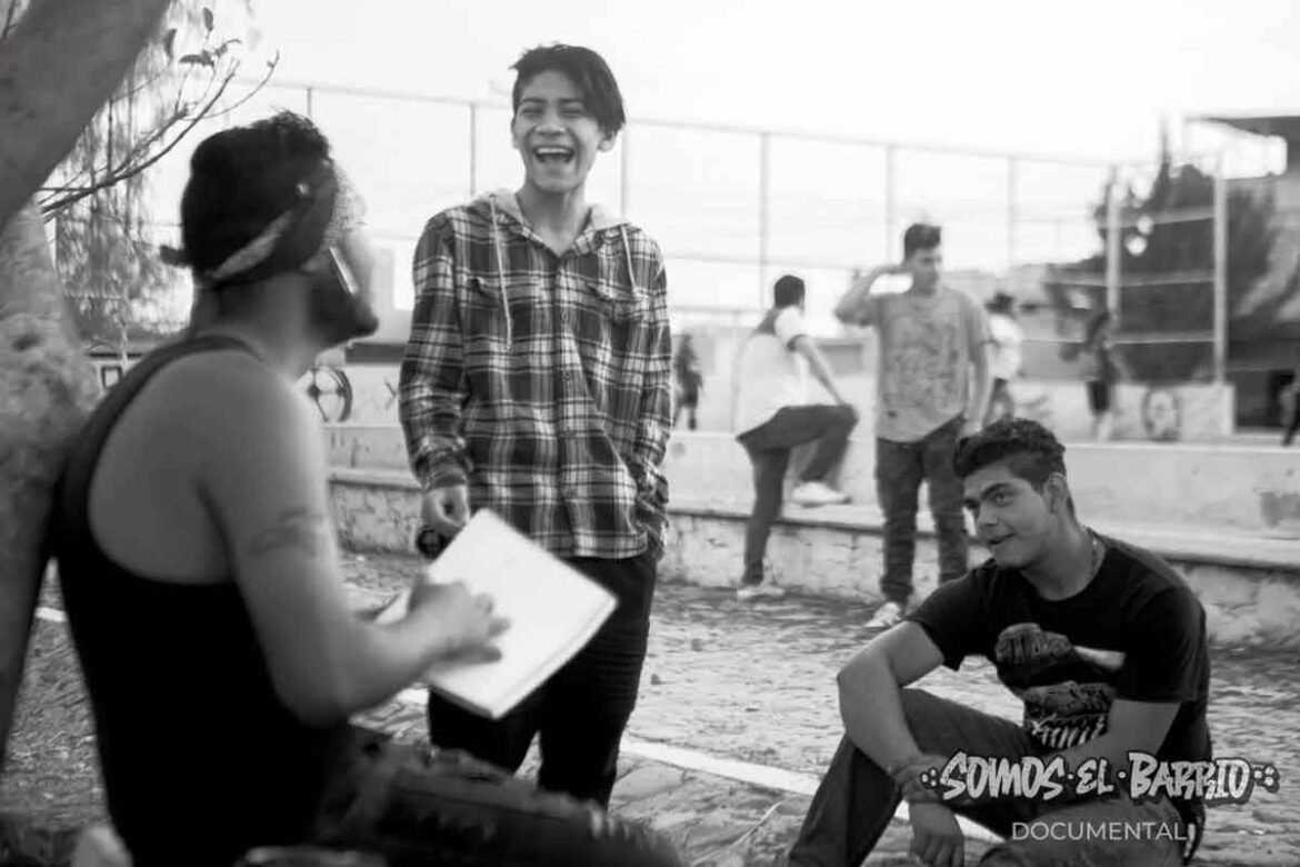 Proyectan documental en Cineteca Rosalío Solano