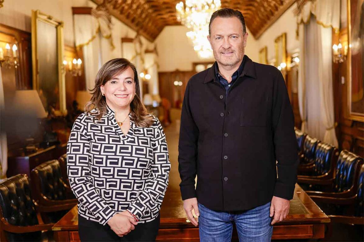 Refrenda gobernador apoyo a la UAQ