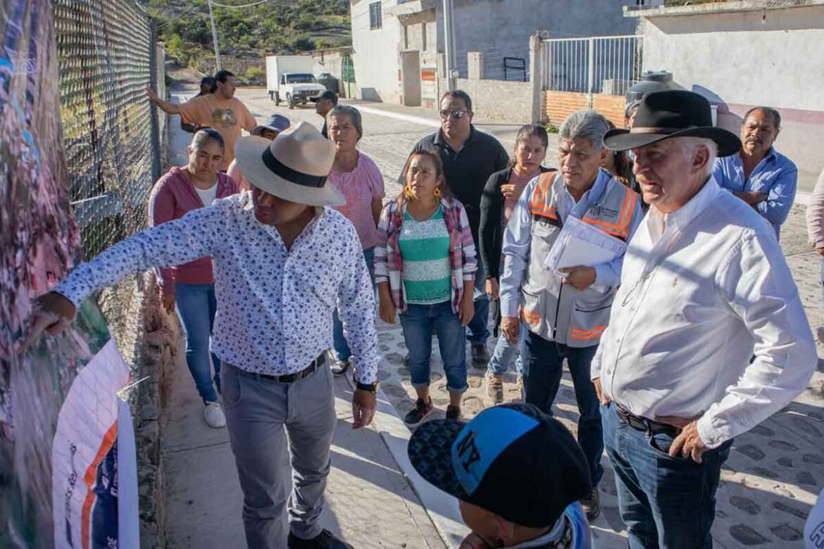 Uno de los principales objetivos del alcalde Enrique Vega Carriles es modernizar las comunidades de El Marqués