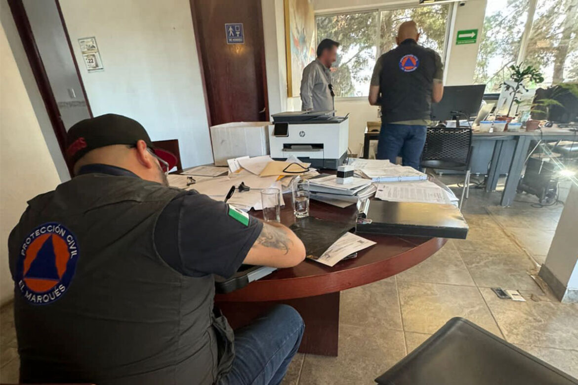 Protección Civil El Marqués suspende empresa en La Noria
