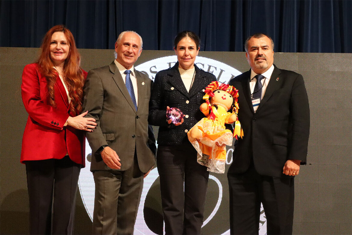 Recibe Querétaro Premios Excelencias en FITUR