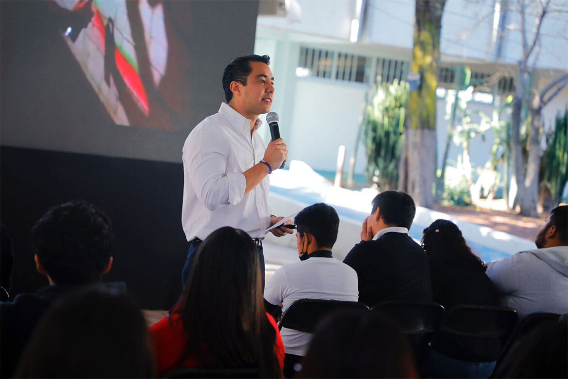 Necesario que jóvenes participen para tomar decisiones: 'Felifer'