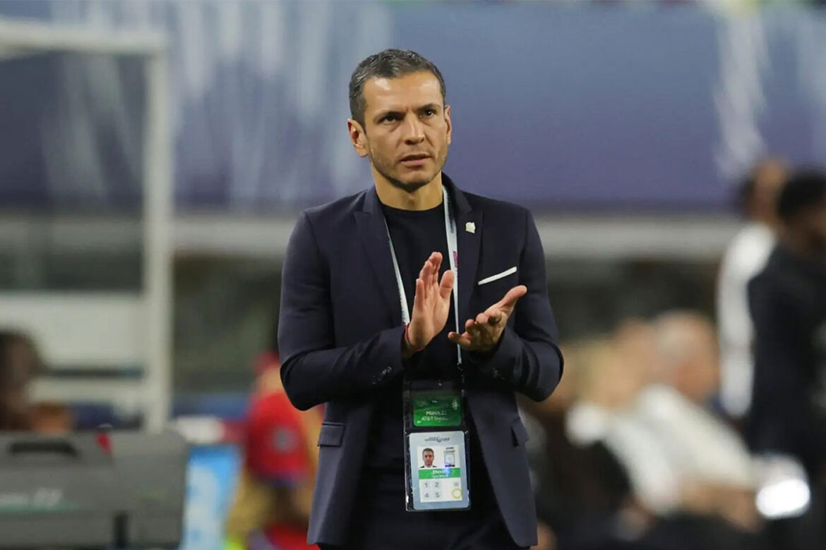 'Jimmy' Lozano seguirá al frente del 'Tri'