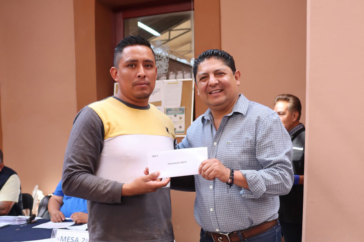 Cadereyta, pionero en la entrega de seguros de vida
