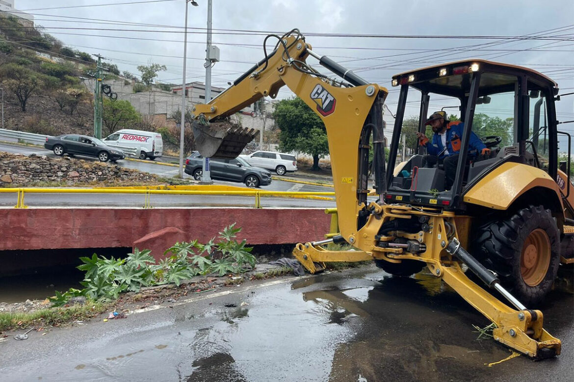 Continúa operativo del municipio de Querétaro por lluvias