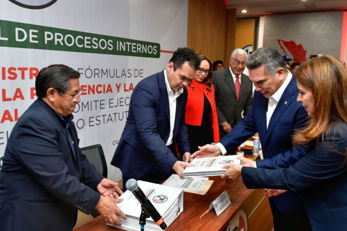 'Alito' Moreno va por reelección en el PRI