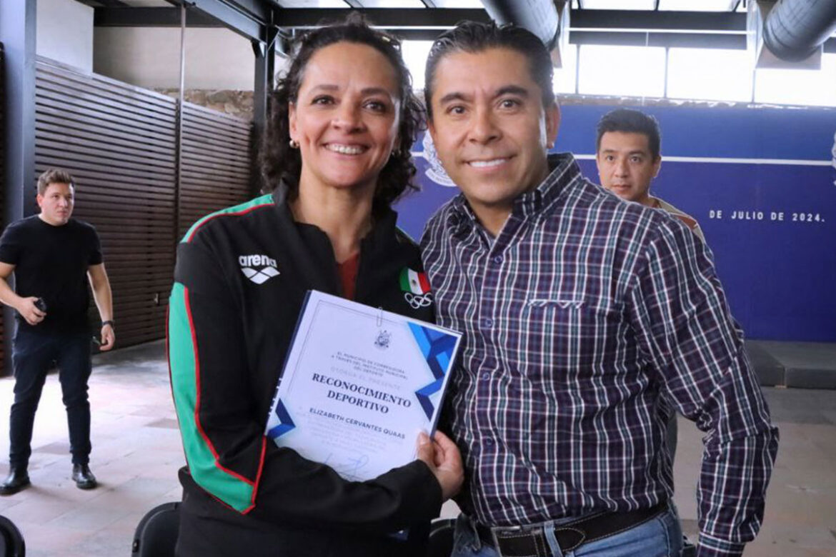 Reconoce Roberto Sosa a medallistas de Juegos Nacionales