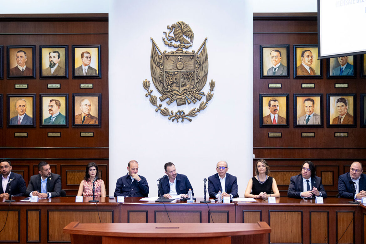En Querétaro se pugna por el equilibrio de Poderes y el Estado de Derecho: Kuri