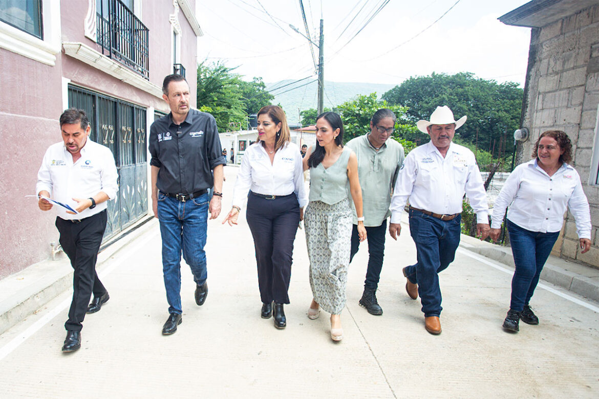 Entrega Mauricio Kuri obras de urbanización en Jalpan