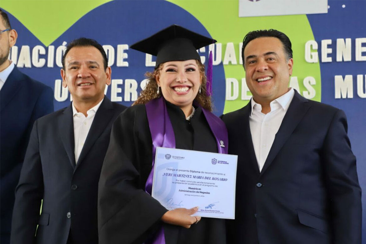 Se gradúa generación de maestría de la Universidad de las Mujeres