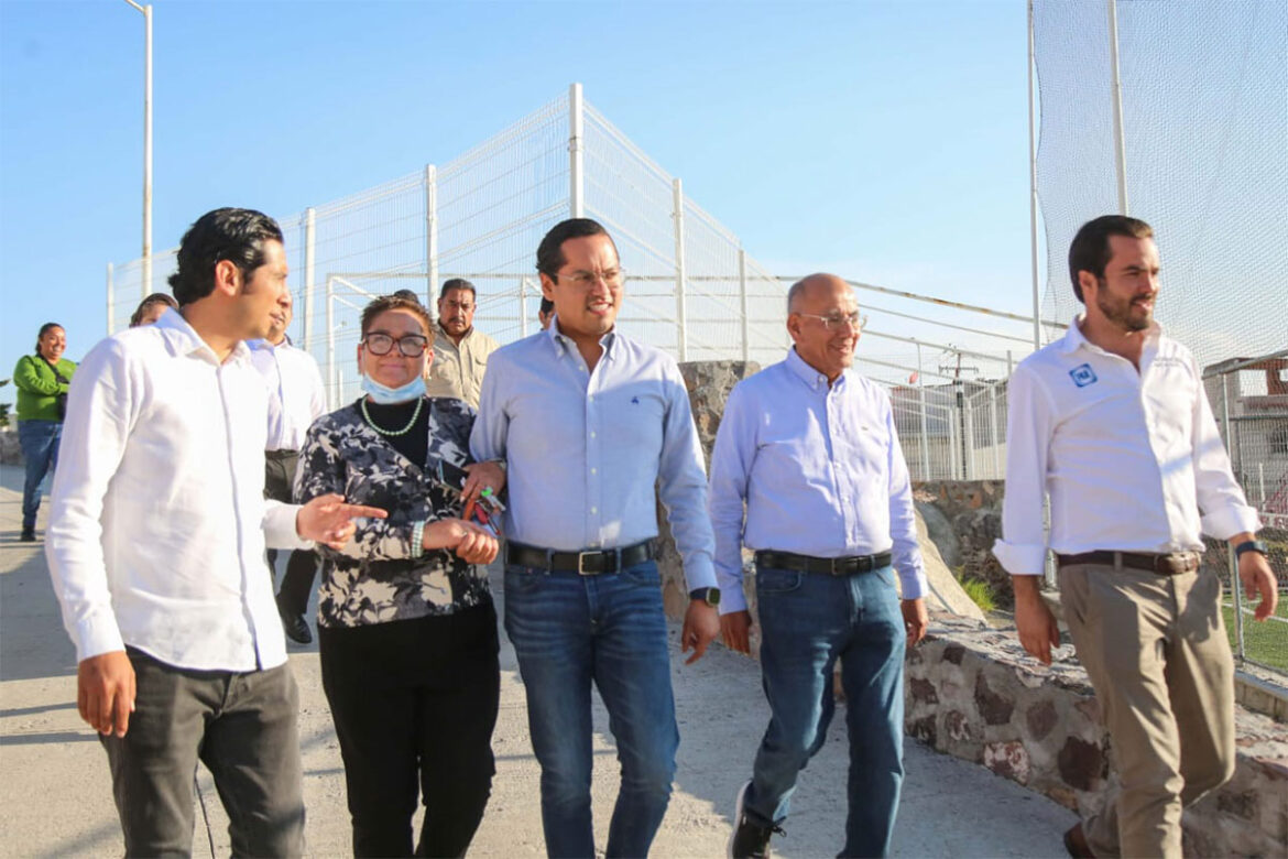 Entrega Chepe Guerrero infraestructura deportiva en Candiles
