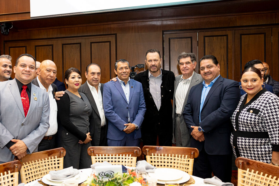 Kuri reconoce a la FECAPEQ por su contribución al progreso