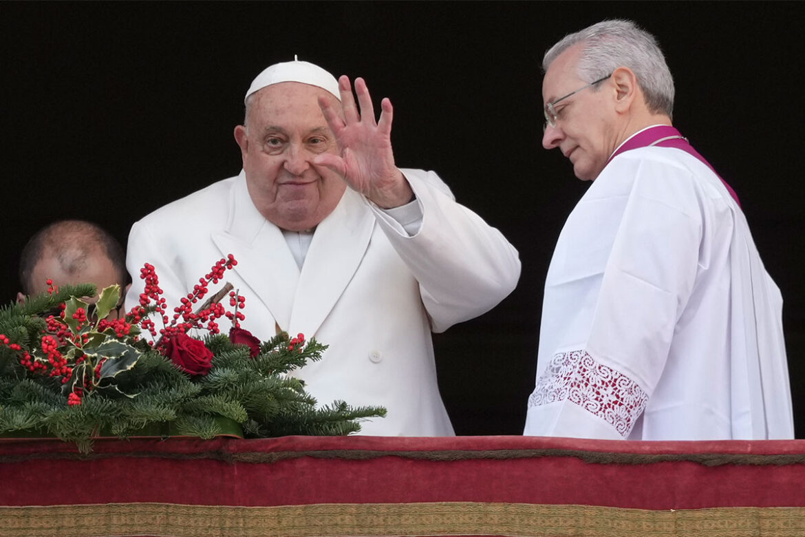 El papa Francisco insta a silenciar armas y superar divisiones