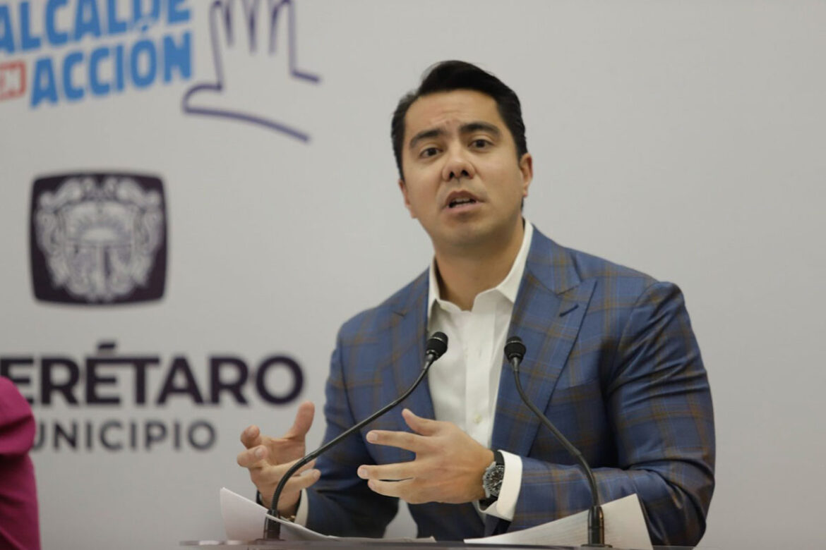 'Felifer' Macías presenta resultados del ejercicio de escucha en el primer cuadro de la ciudad