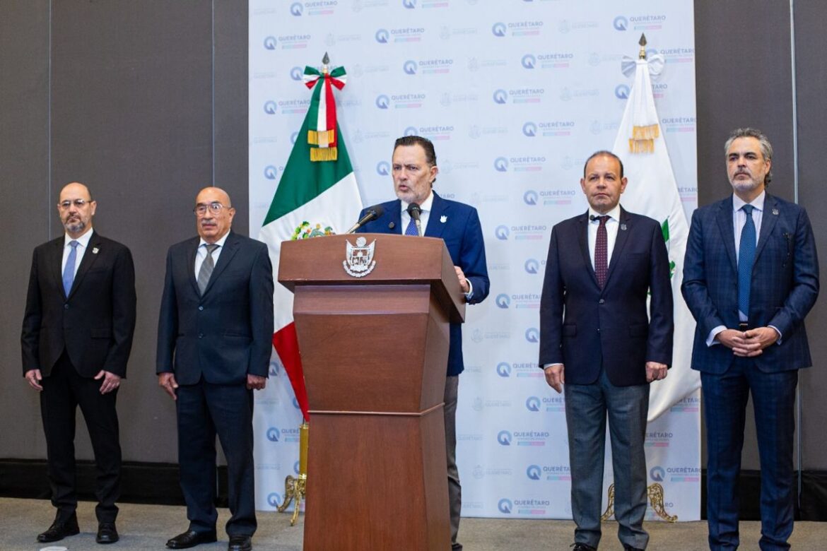 Mauricio Kuri gabinete