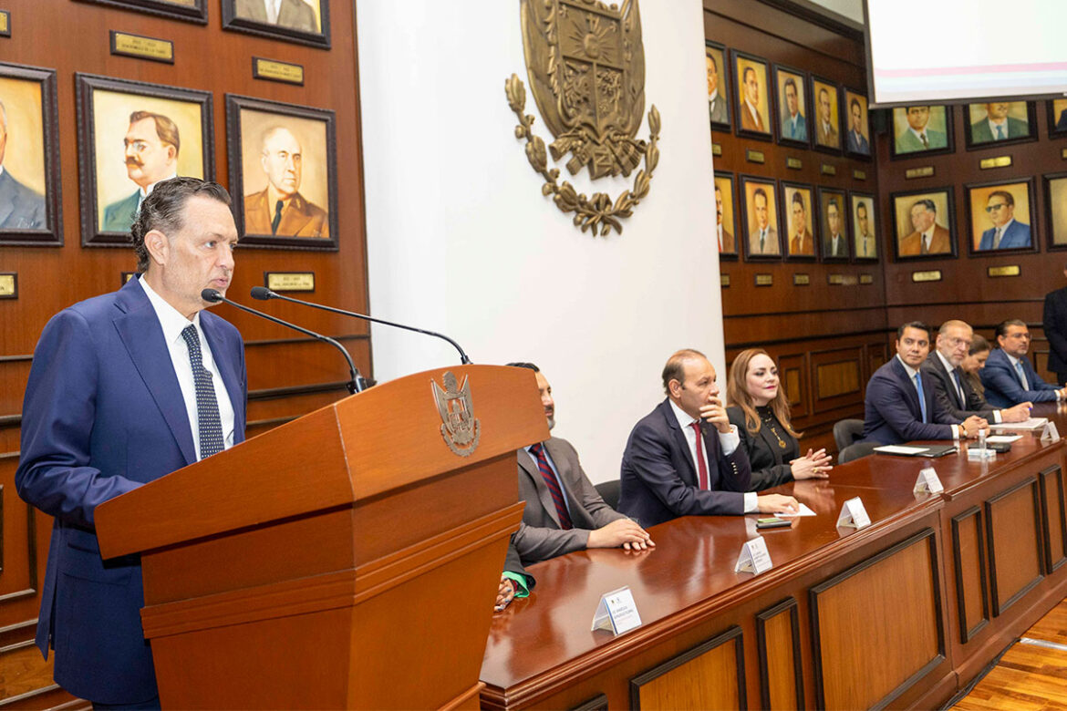 Kuri convoca a seguir construyendo un Querétaro próspero