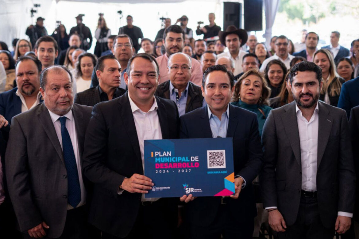 Roberto Cabrera presenta su Plan de Desarrollo Municipal