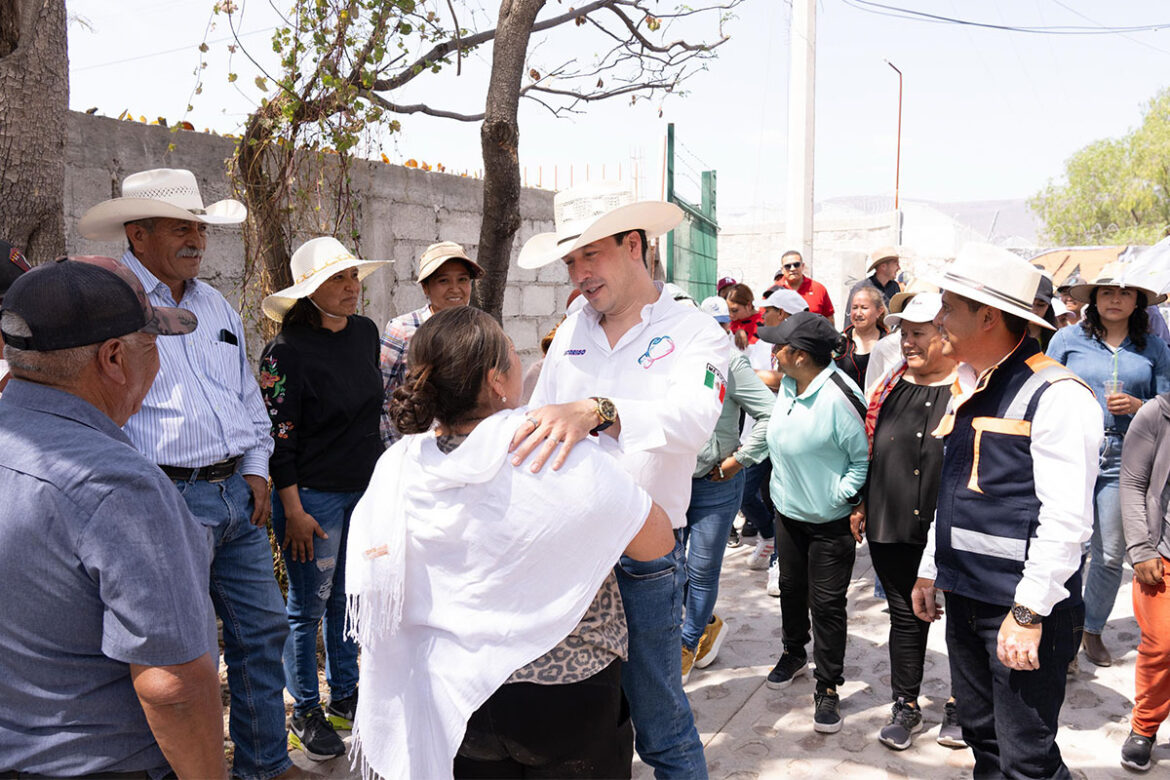 El alcalde de El Marqués, Rodrigo Monsalvo, realizó la entrega de la planta de tratamiento de aguas residuales en la comunidad San Rafael