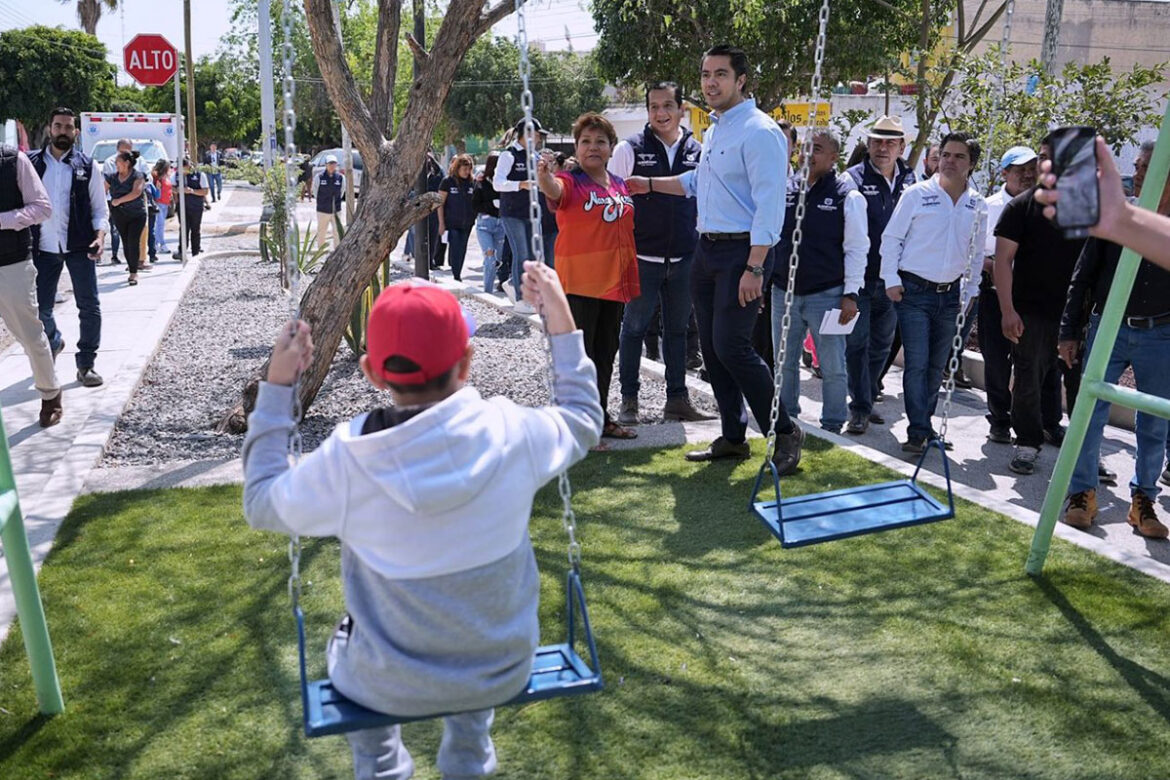 'Felifer' Macías entrega resultados de Alcalde en Acción