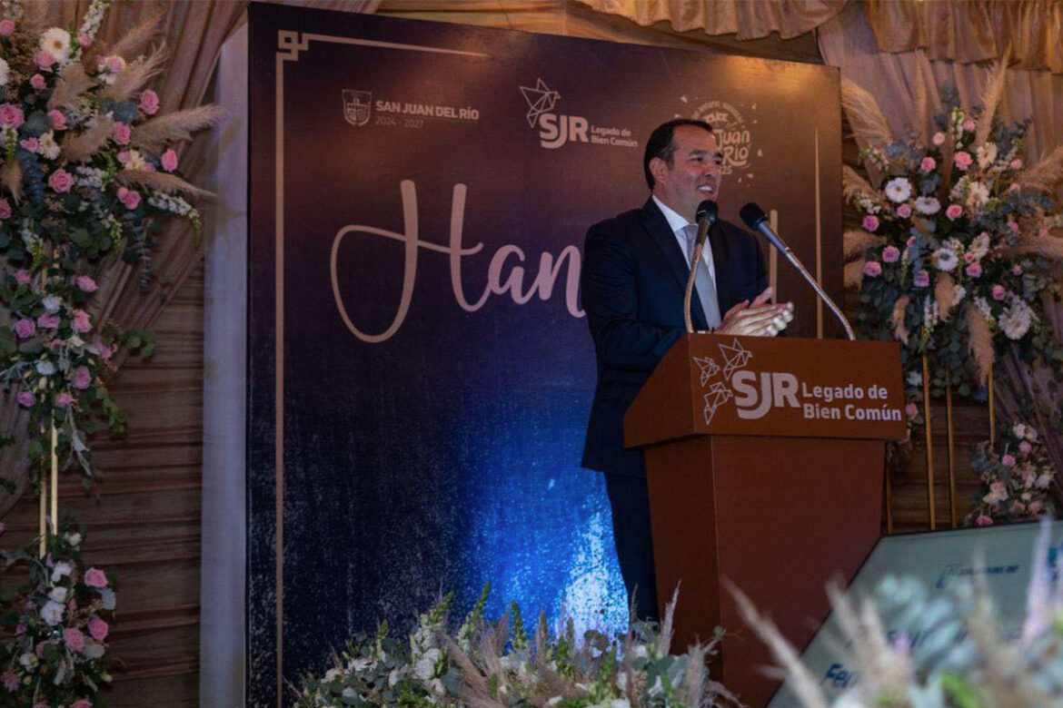 Roberto Cabrera presenta a la reina de la Feria San Juan 2025