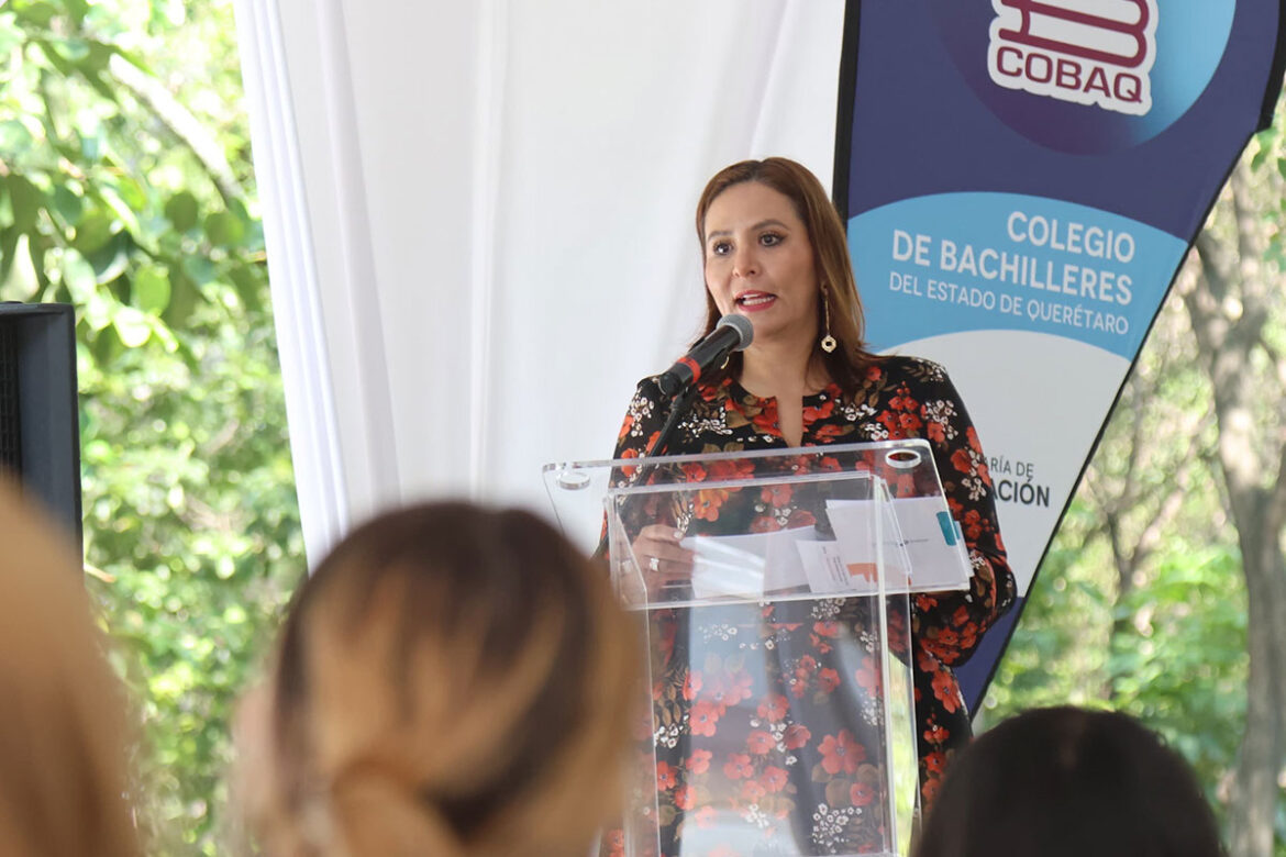 Clausura Martha Soto actividades de Clubes de Paz COBAQ