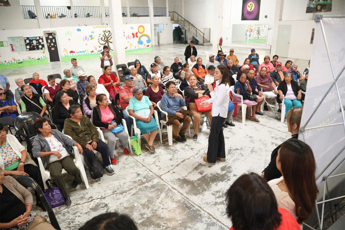 Apoyan a los adultos mayores de San Juan del Río
