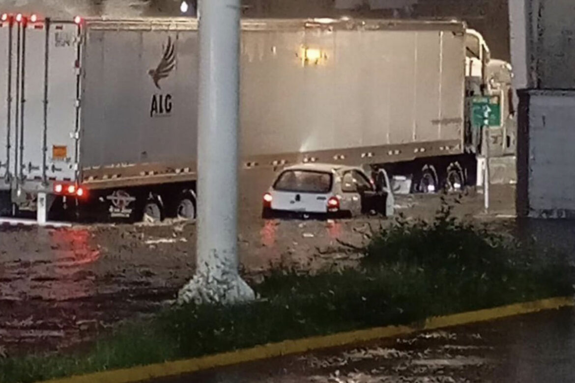 Lluvias provocan inundaciones en varios puntos de la capital
