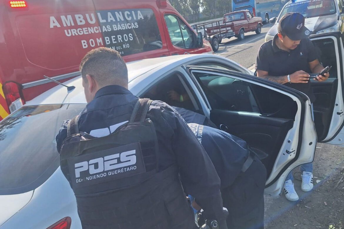 Tras ser valorados, madre e hijo fueron trasladados en condiciones estables al Hospital General de San Juan del Río