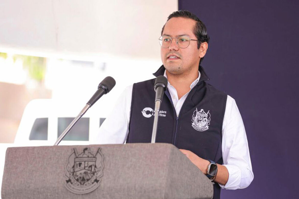 Chepe Guerrero anuncia la segunda etapa de Becas en Corregidora