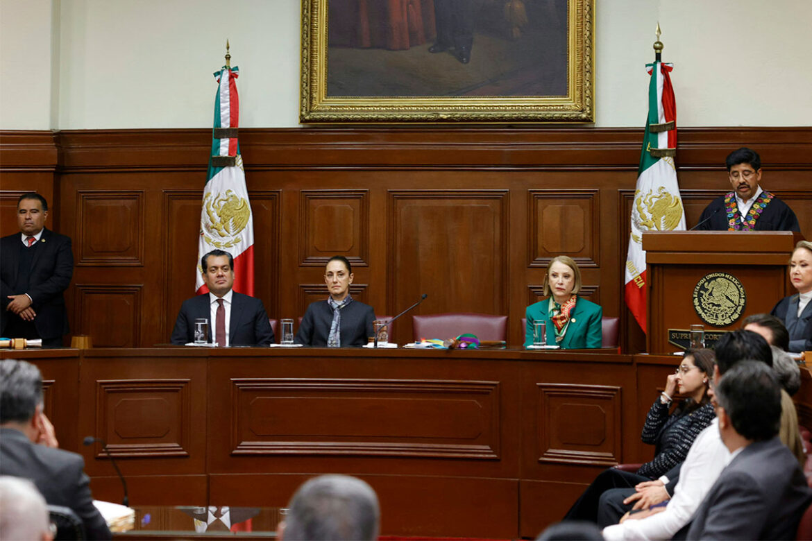 Kuri asiste a la toma de protesta del nuevo Poder Judicial de la Nación