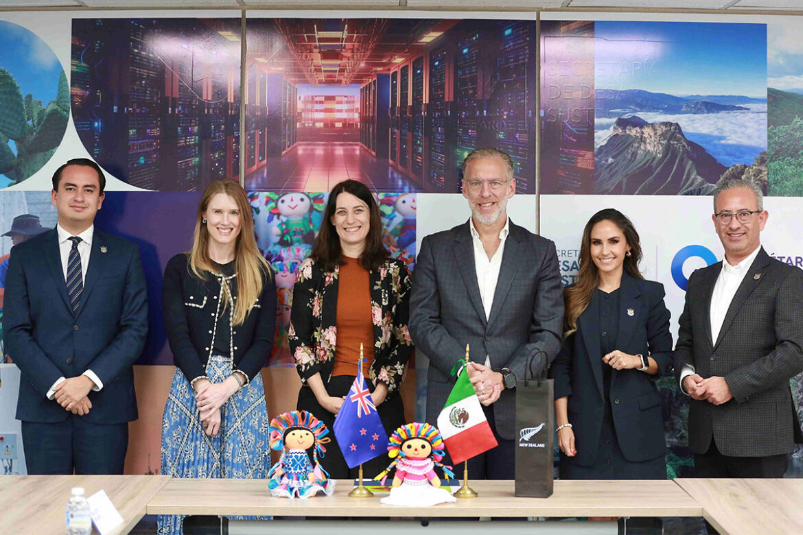 El titular de la Sedesu, Marco Antonio Del Prete Tercero, se reunió con la embajadora de Nueva Zelanda en México, Sarah Jane Ireland