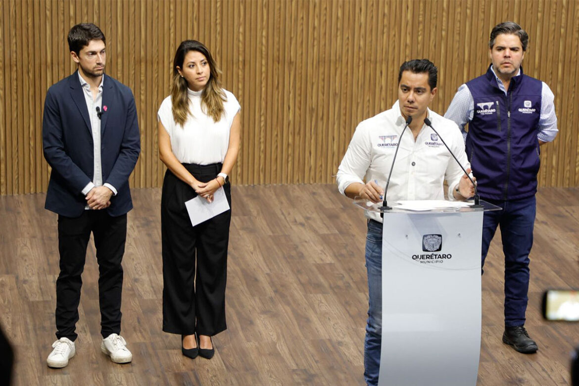 Felifer Macías presenta actividades por Día de Muertos
