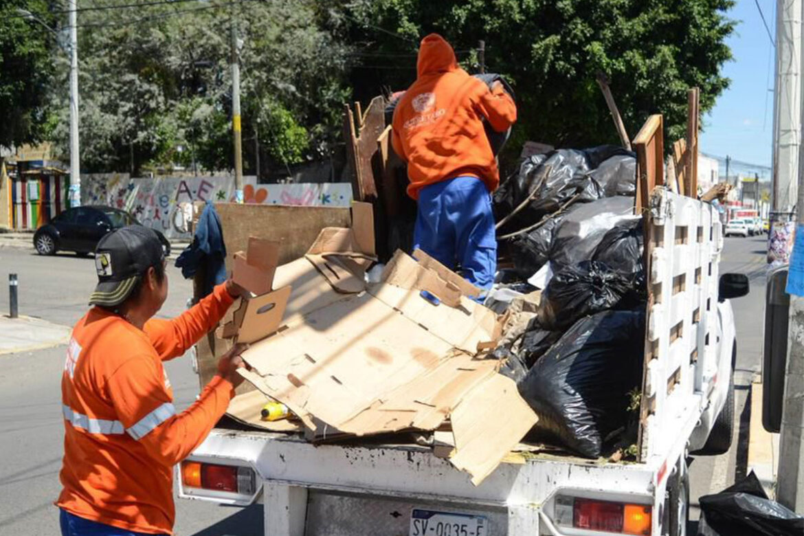 Felifer Macías llama a mantener una ciudad limpia y en orden