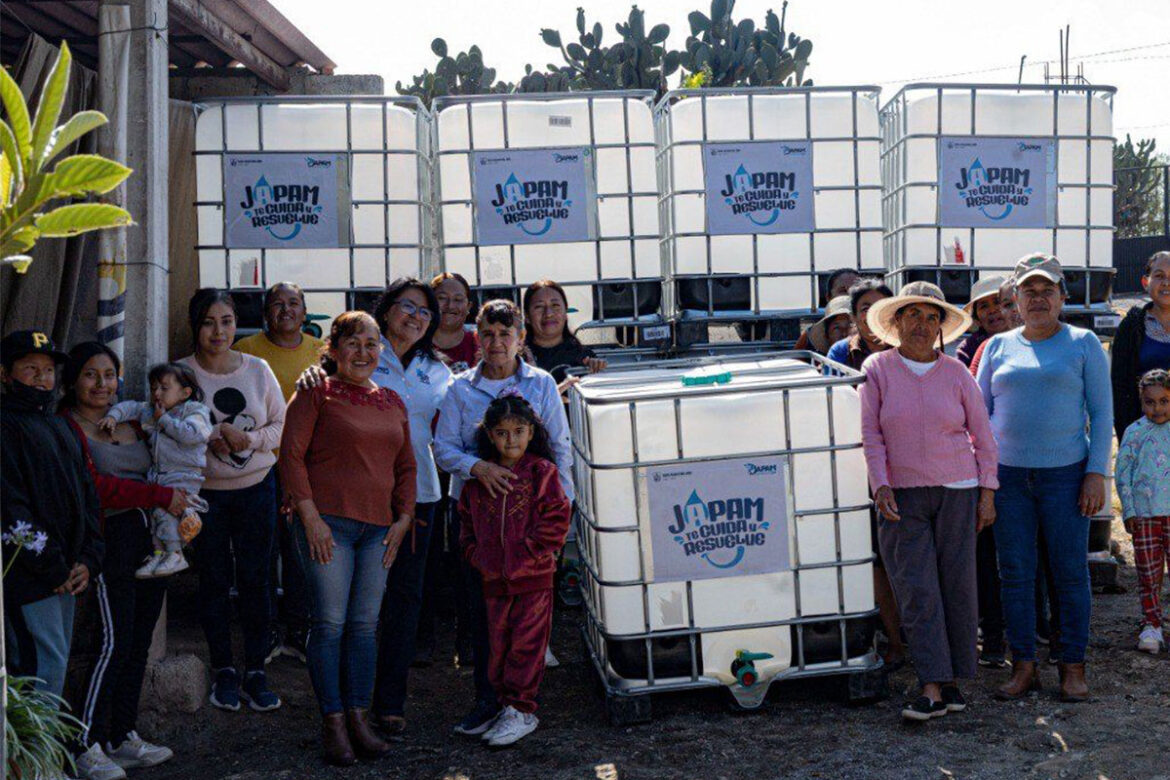 El director de la JAPAM, Toño Pérez, explicó que través del programa Agua a tu Alcance se ha logrado beneficiar a más de 800 habitantes