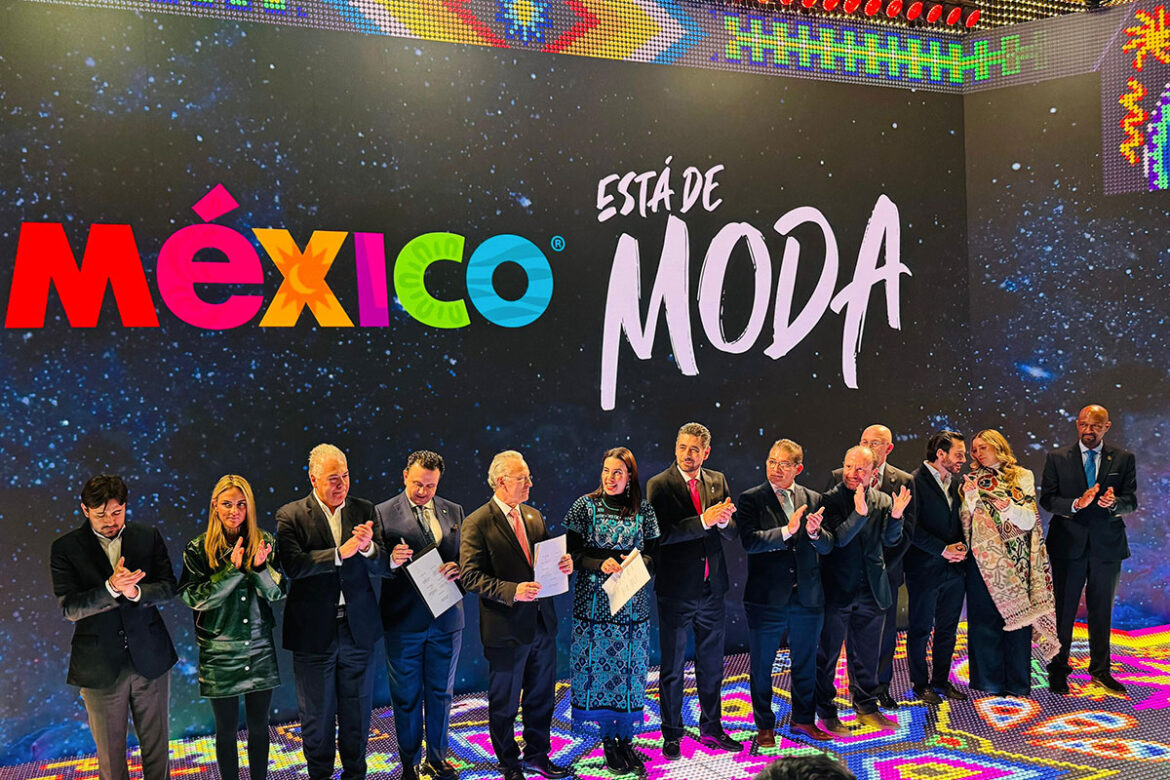 Tania Palacios participa en la firma de bloque a favor del turismo mexicano
