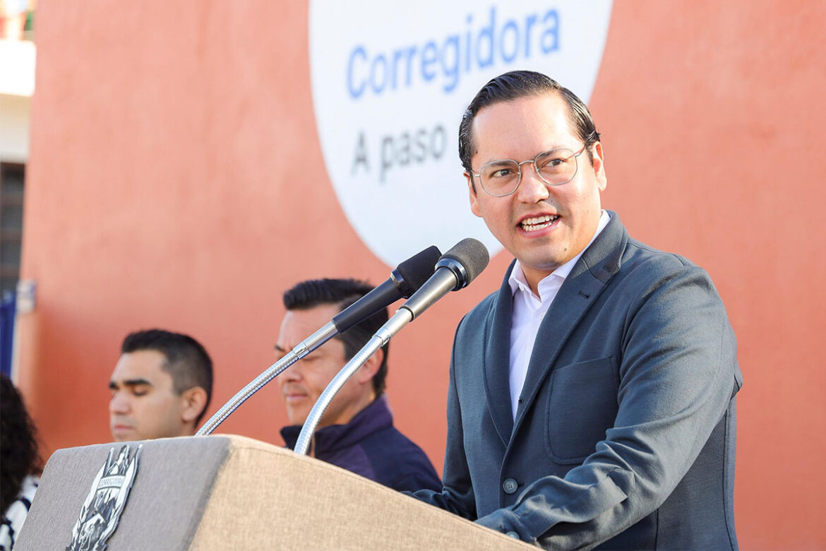 Chepe Guerrero entrega nueva infraestructura educativa en Corregidora
